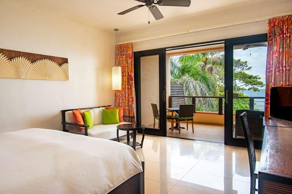 Doubletree By Hilton Seychelles Allamanda Resort & Spa Takamaka Rum bild