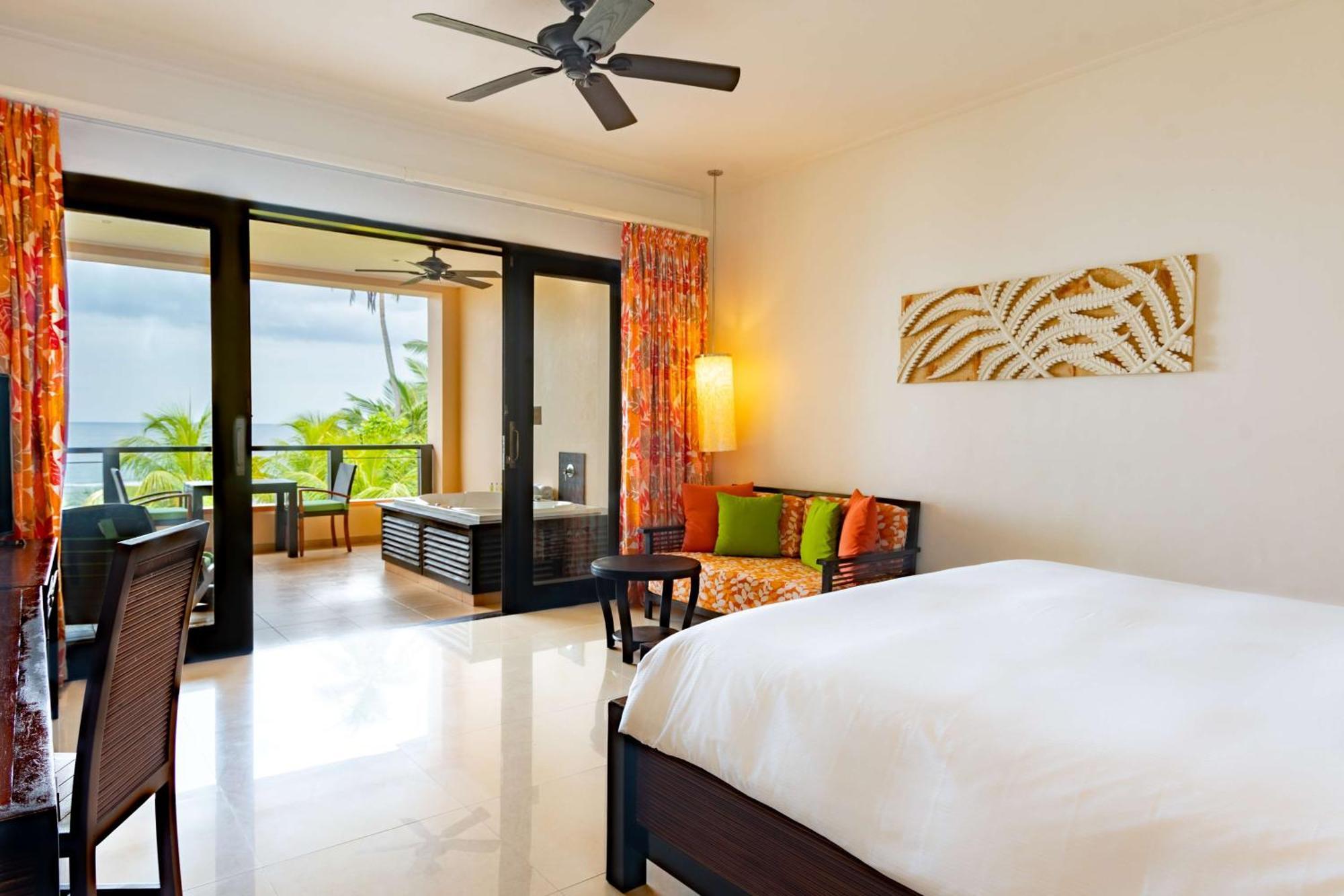 Doubletree By Hilton Seychelles Allamanda Resort & Spa Takamaka Exteriör bild