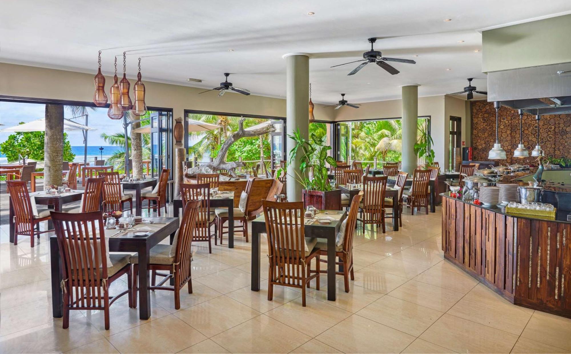 Doubletree By Hilton Seychelles Allamanda Resort & Spa Takamaka Exteriör bild