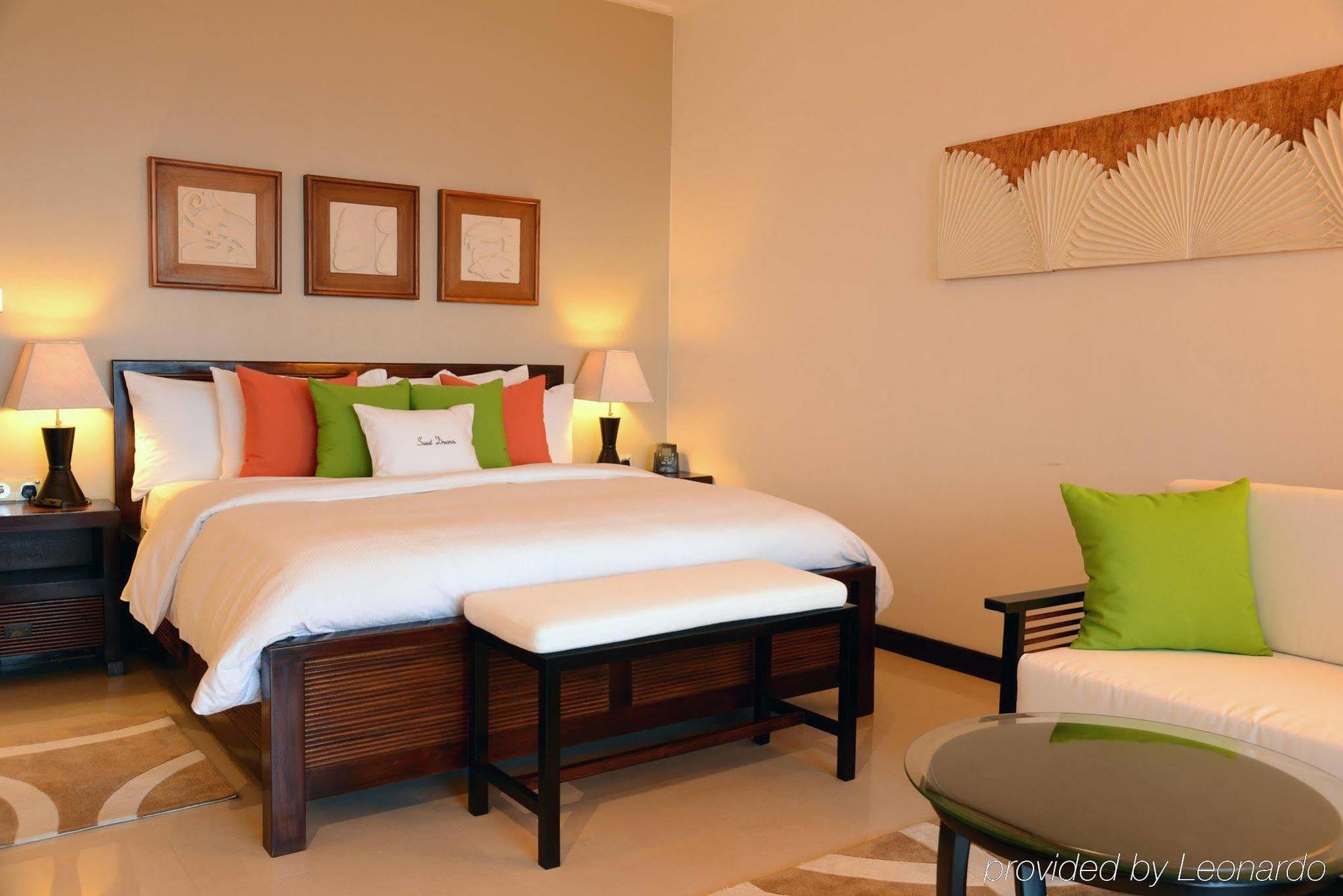 Doubletree By Hilton Seychelles Allamanda Resort & Spa Takamaka Exteriör bild