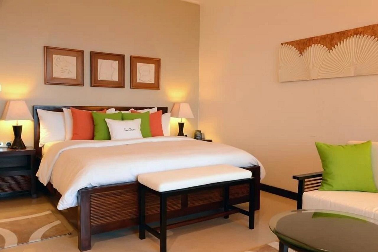 Doubletree By Hilton Seychelles Allamanda Resort & Spa Takamaka Exteriör bild